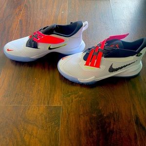 Brand new. Never worn. Nike Zoom Flight 2. 6.5Y. Same day shipping.